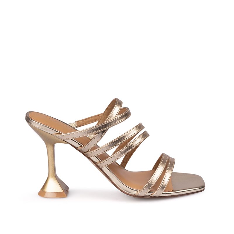 Sandal with mignon heel 90 laminated Gold